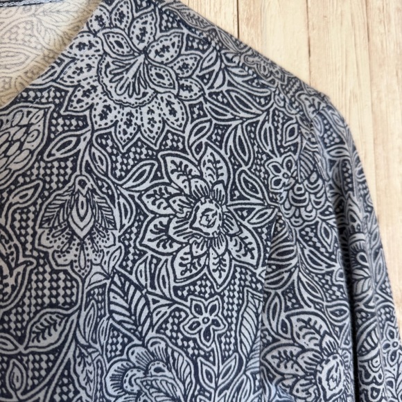 PureJill J. Jill Blue Patterned Pima Cotton Long-Sleeve Shirttail Tee Large - Picture 4 of 6